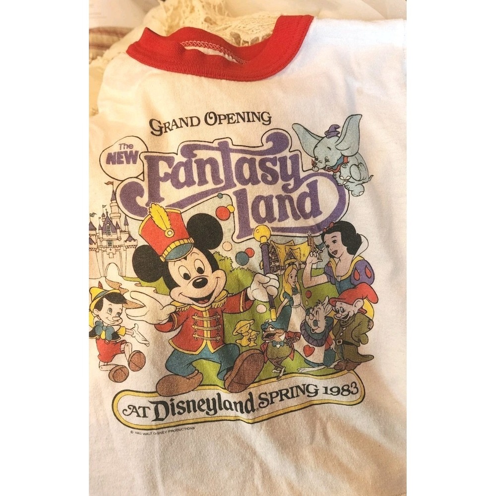 Vintage 1983 Walt Disney World Fantasy Land Youth Medium Ringer Shirt Opening Da
